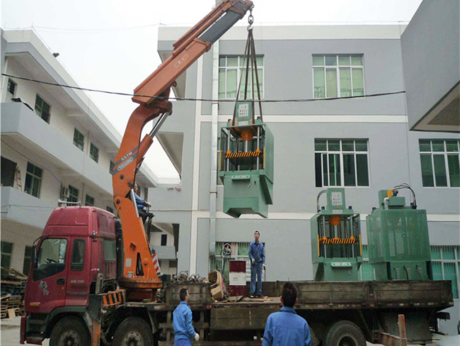 車（chē）間一角 批量設備5.jpg